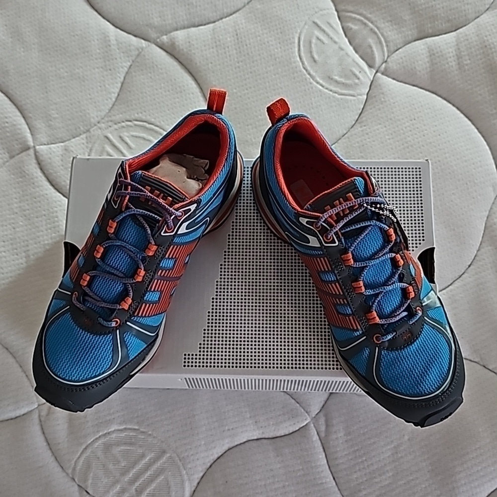 NWT Helly Hansen Tech Performance Athletic W Trackside 3 HT Sneakers Shoes Sz 7